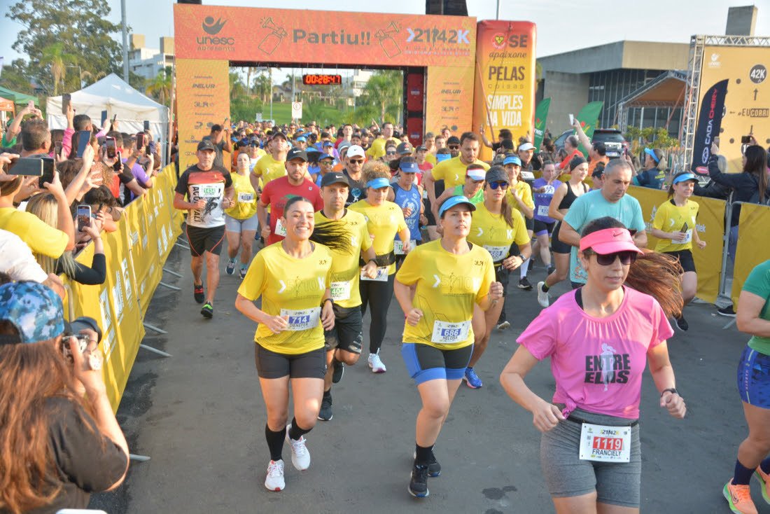 Apresentado pela Unesc, evento terá corridas de 42 km, 21 km, 10 km e 5 km com largadas no Parque Altair Guidi e presença de medalhista olímpico Joaquim Cruz - Fotos: Lucas Colombo/3LR Eventos