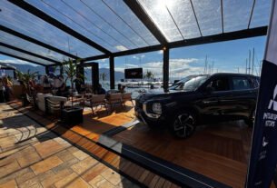 Patrocinadora do evento, a Mitsubishi Motors estará presente com estande exclusivo, exposição do novo SUV Outlander PHEV em sua versão topo de linha, Signature, e no coquetel de boas-vindas aos velejadores